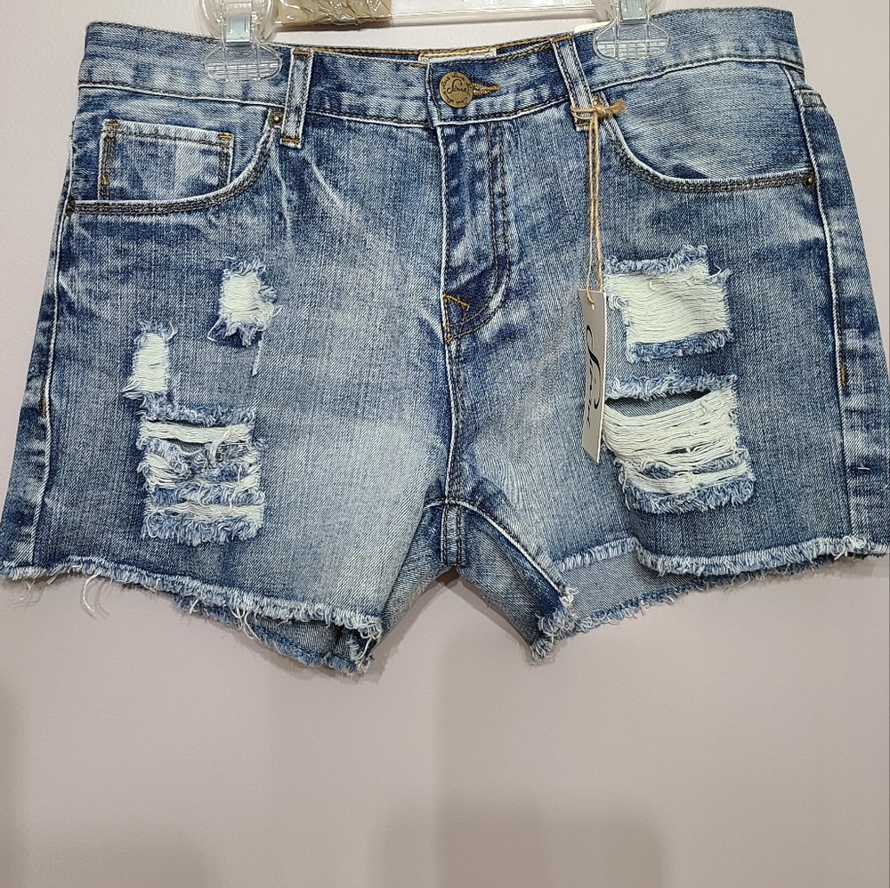 Sima Boyfriend Cut Jean Shorts L/32 NWT